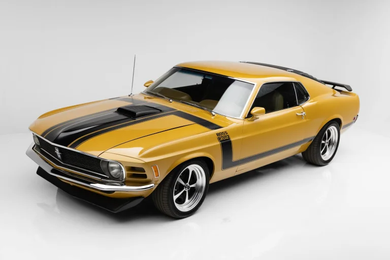 Vehicle image 404