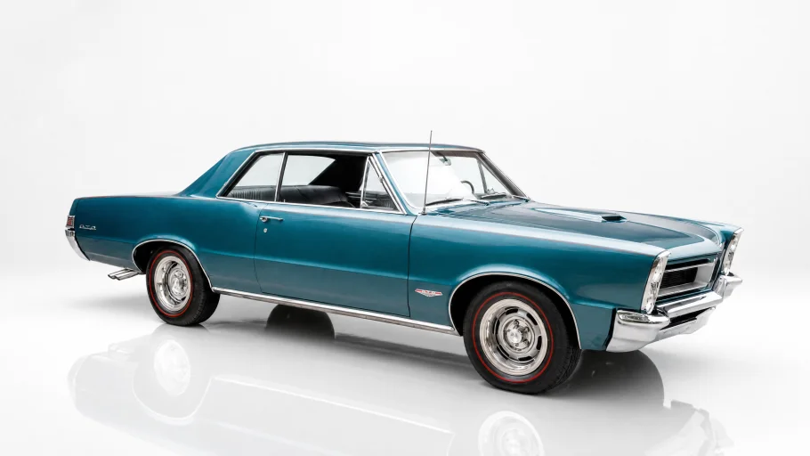 Vehicle image 325