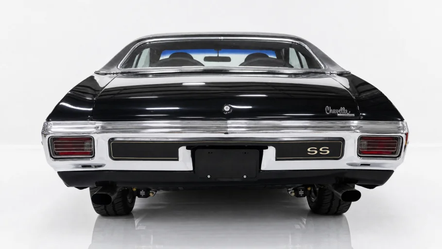 Vehicle image 307